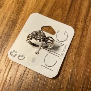 Icing Silvertone Rose Ring